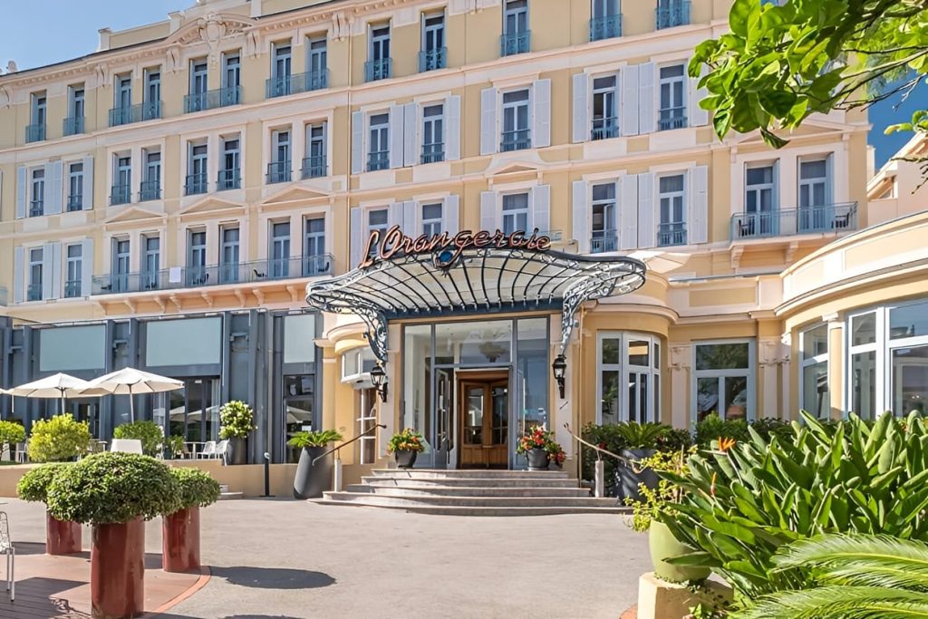 Menuiseries extérieures pour l'hôtel l'Orangeraie